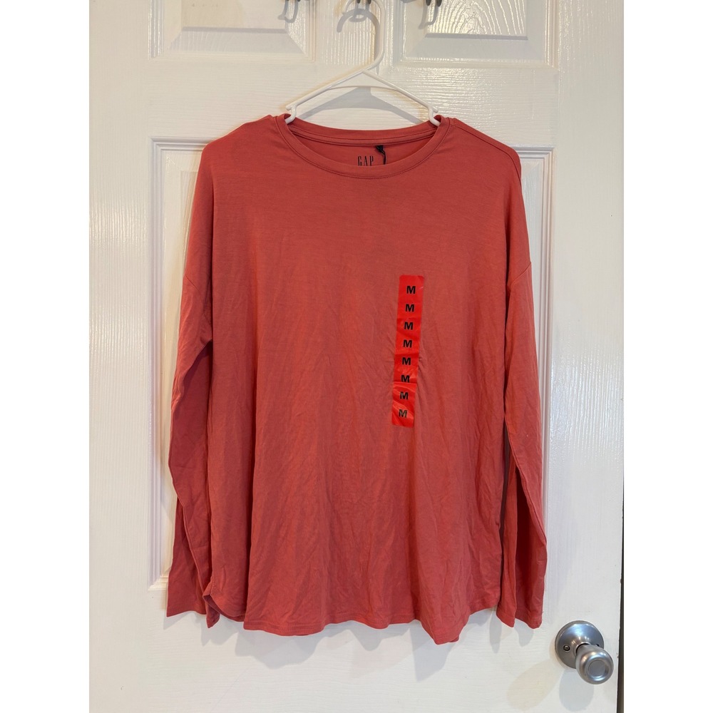 GAP Womens Long Sleeve‎ Crew Neck T-Shirt Top, Size Medium, Coral